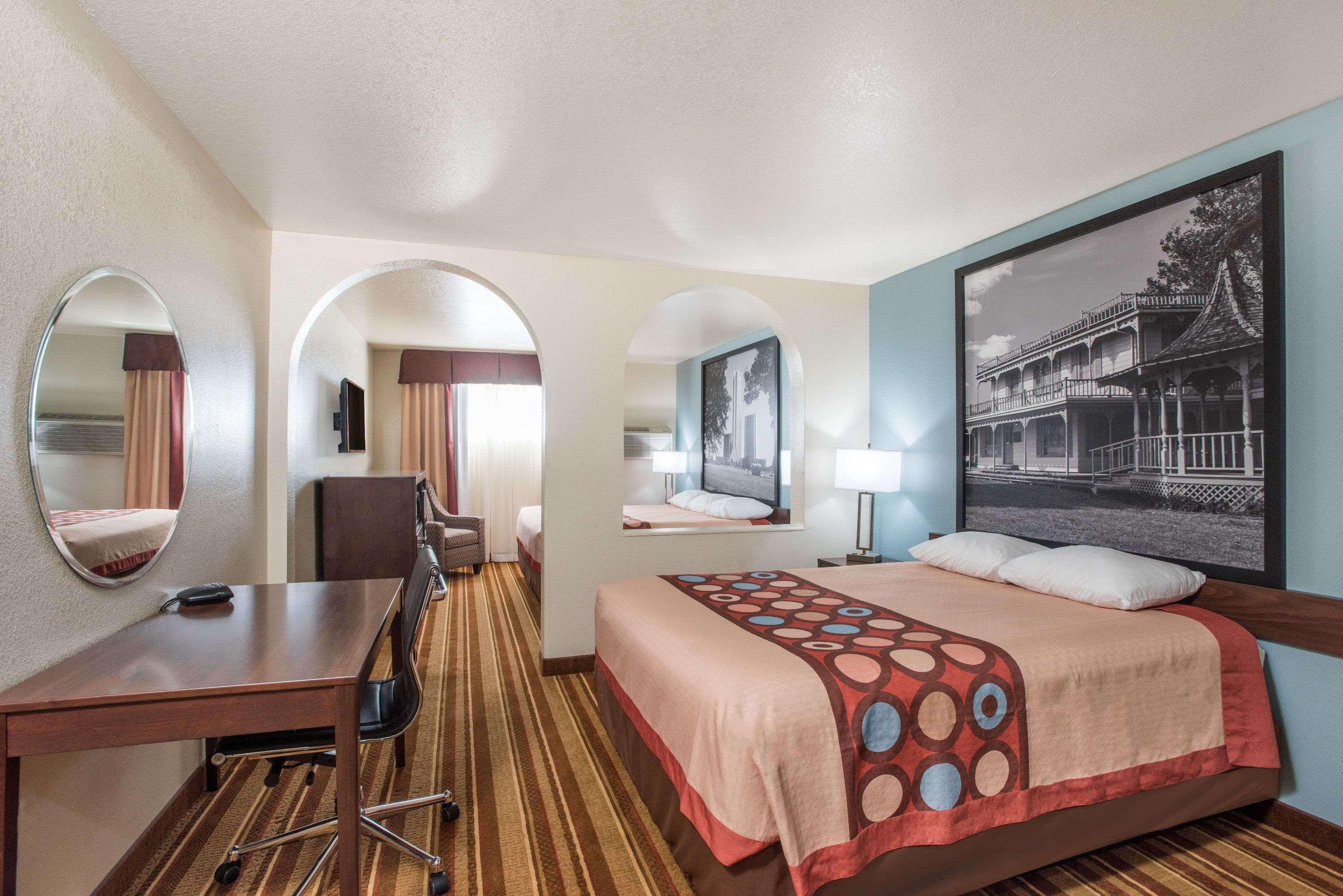 Super 8 By Wyndham Claremore Ok Ngoại thất bức ảnh