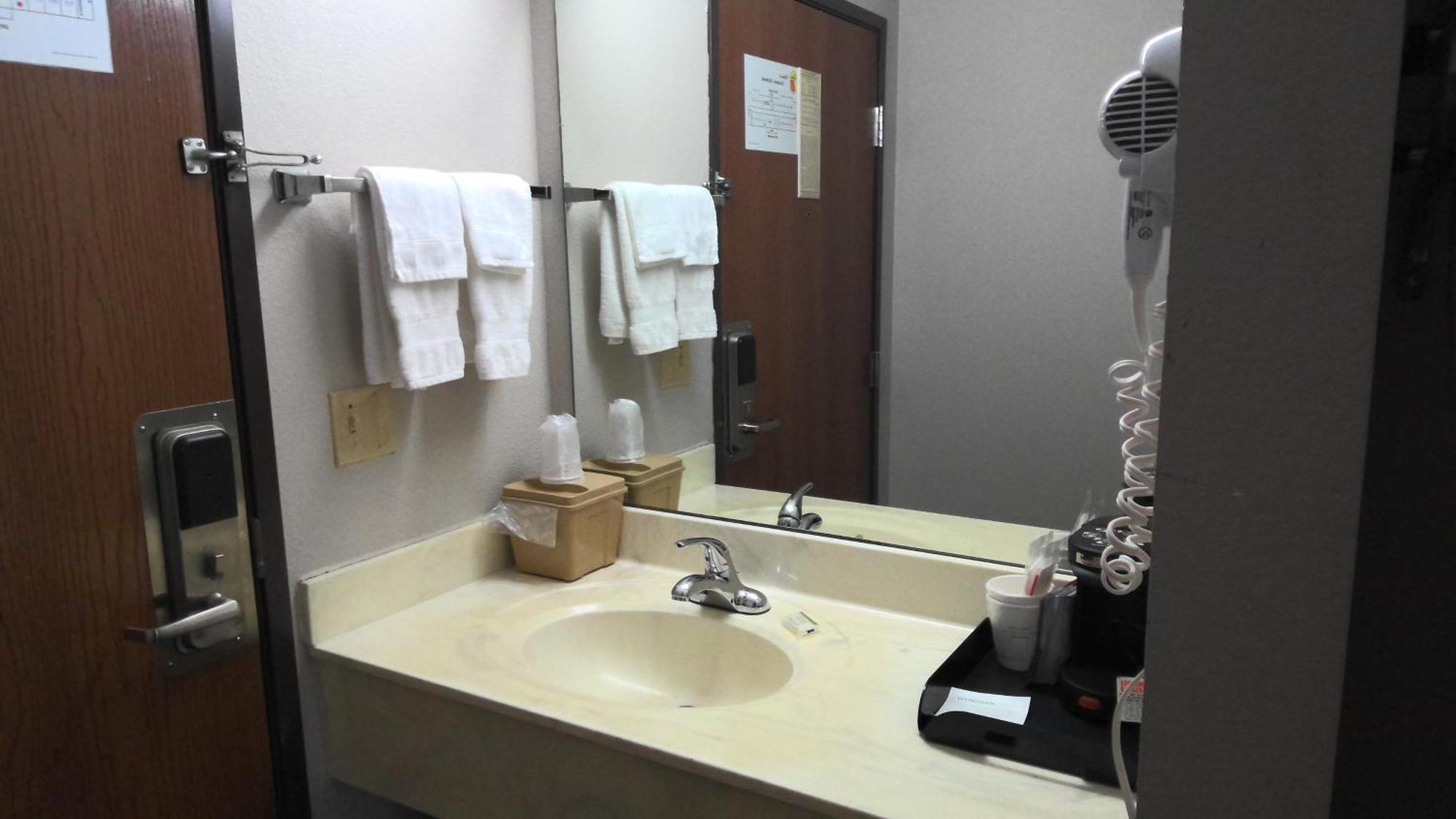 Super 8 By Wyndham Claremore Ok Ngoại thất bức ảnh