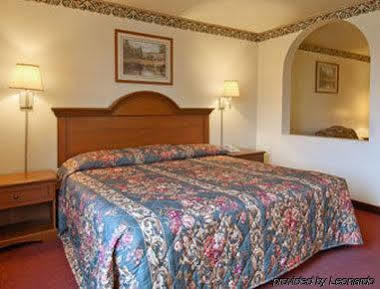 Super 8 By Wyndham Claremore Ok Ngoại thất bức ảnh