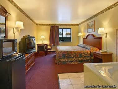 Super 8 By Wyndham Claremore Ok Ngoại thất bức ảnh